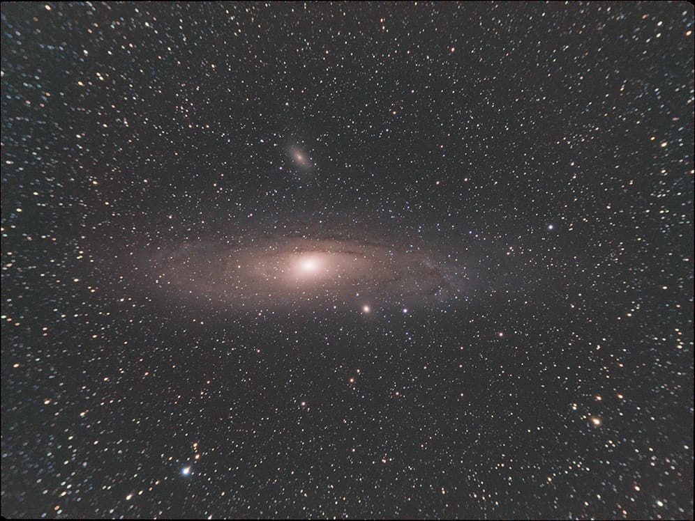 field curvature with Andromeda image