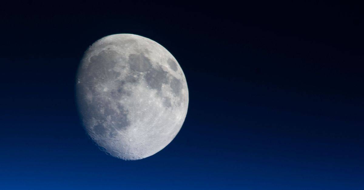What Is A Gibbous Moon 