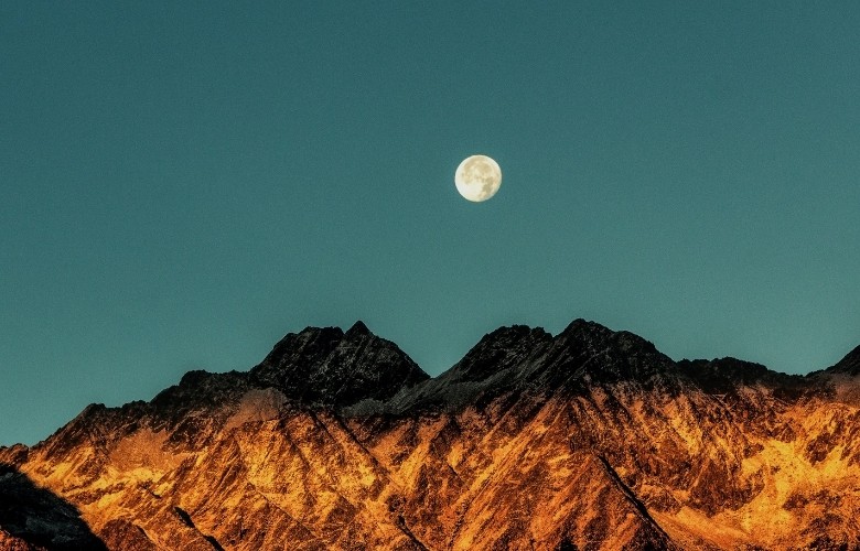 Why Can We See the Moon During the Day?